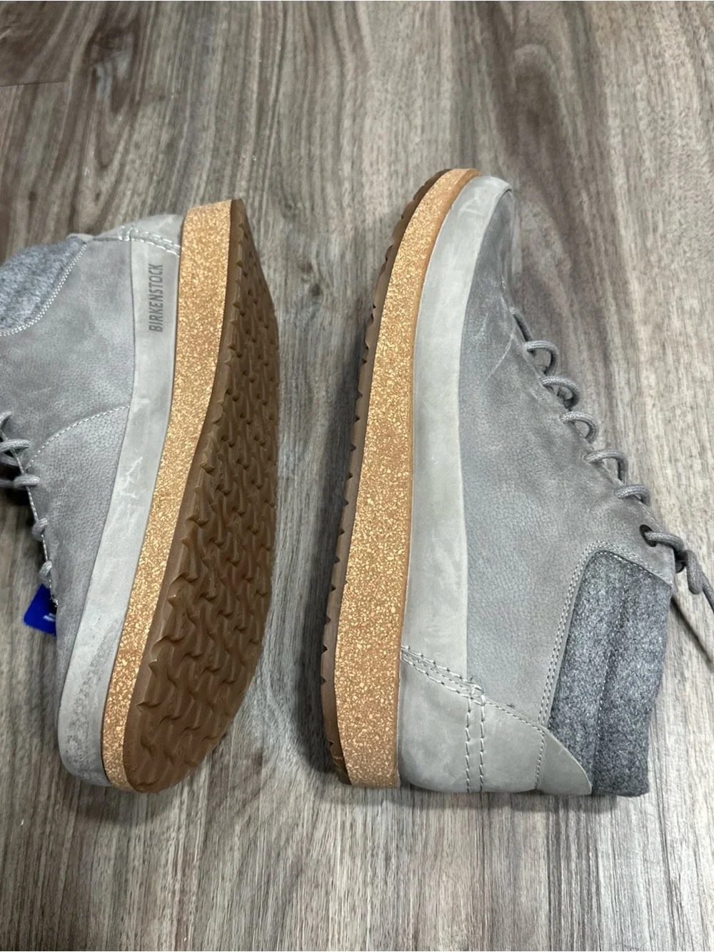 Birkenstock Men's Gray Suede Chukka Boots with Cork-Look Sole